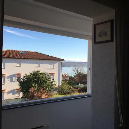 Ruzmarin Porat Apartment
