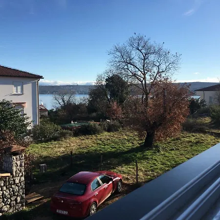 Ruzmarin Apartment Porat (Krk)