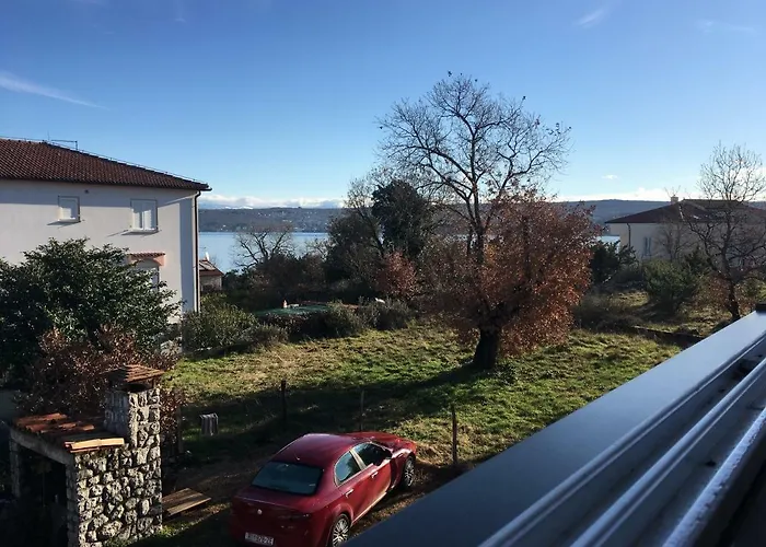 Ruzmarin Apartament Porat (Krk)